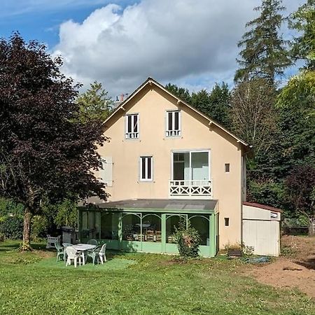 Maison Des Annees 30 - Vic-Sur-Cere - 14 Personnes Exterior foto