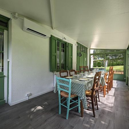 Maison Des Annees 30 - Vic-Sur-Cere - 14 Personnes Exterior foto